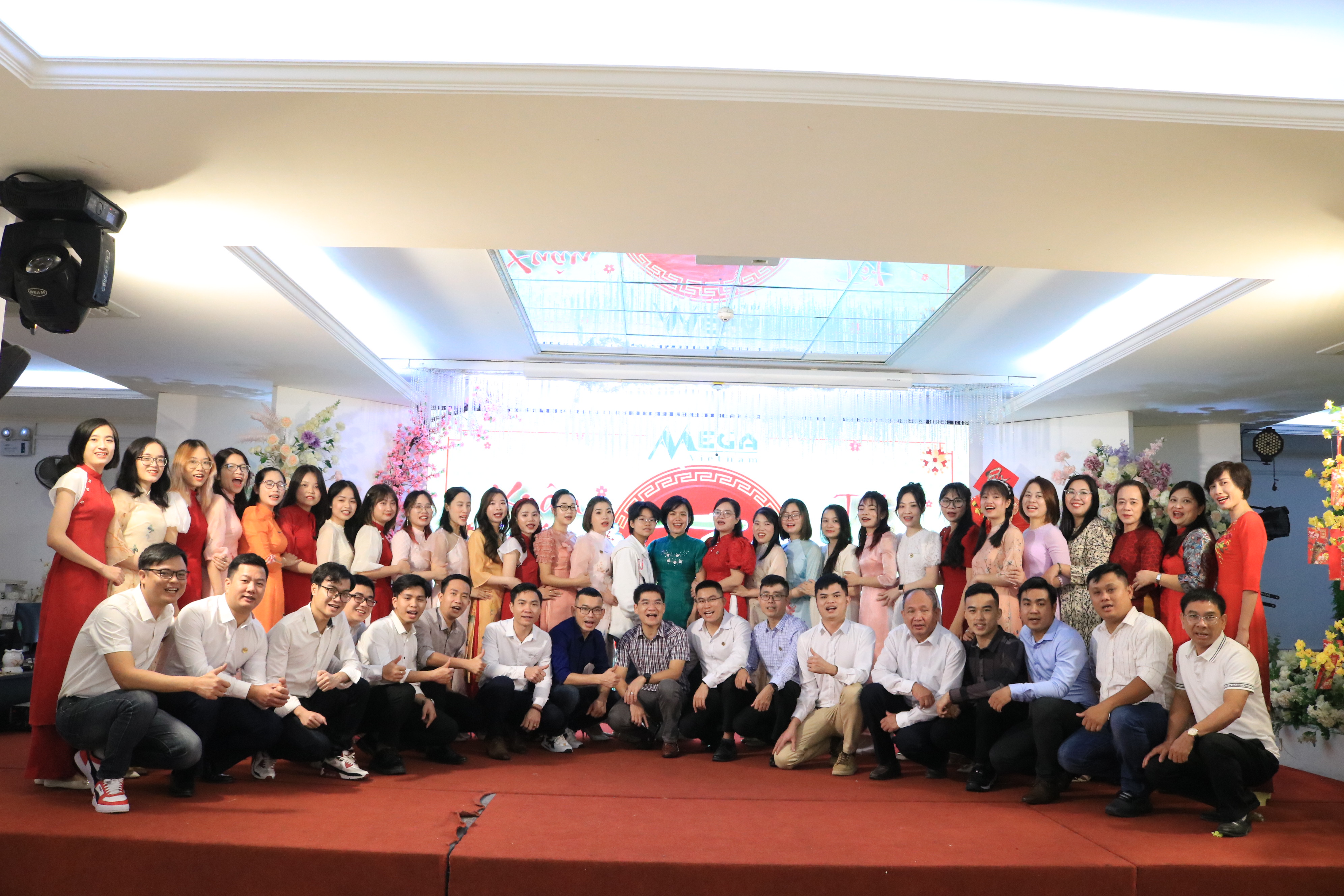 TẤT NIÊN 2023: “XUÂN GẮN KẾT – TẾT TÌNH THÂN”