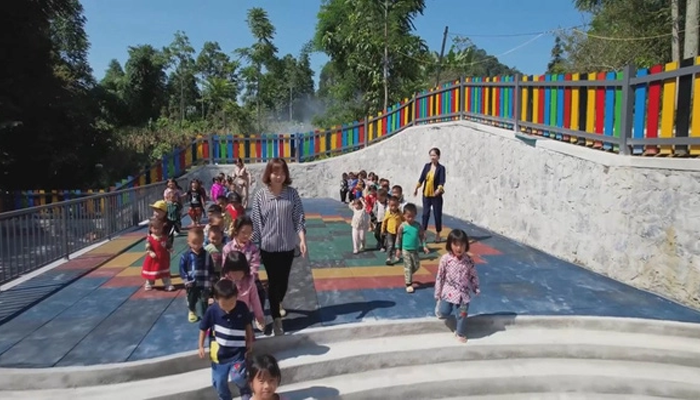 THE FIRST VIETNAM SCHOOL WAS BUILT WITH RECYCLED PLASTICS