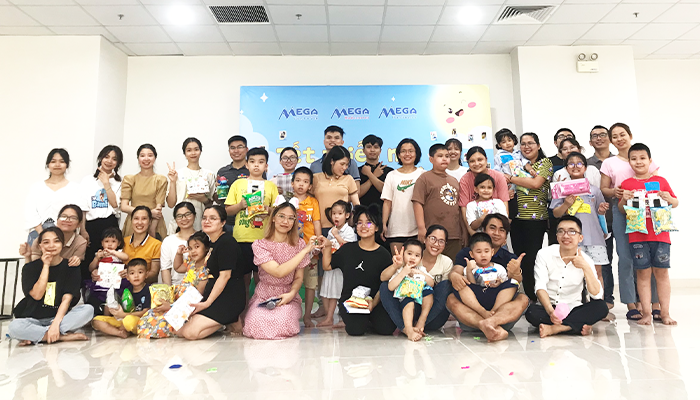 Photo: Mega Vietnam family with Mega kids