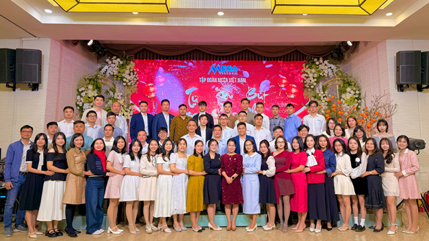 TẤT NIÊN 2024: “TỰ TIN BỨT PHÁ”